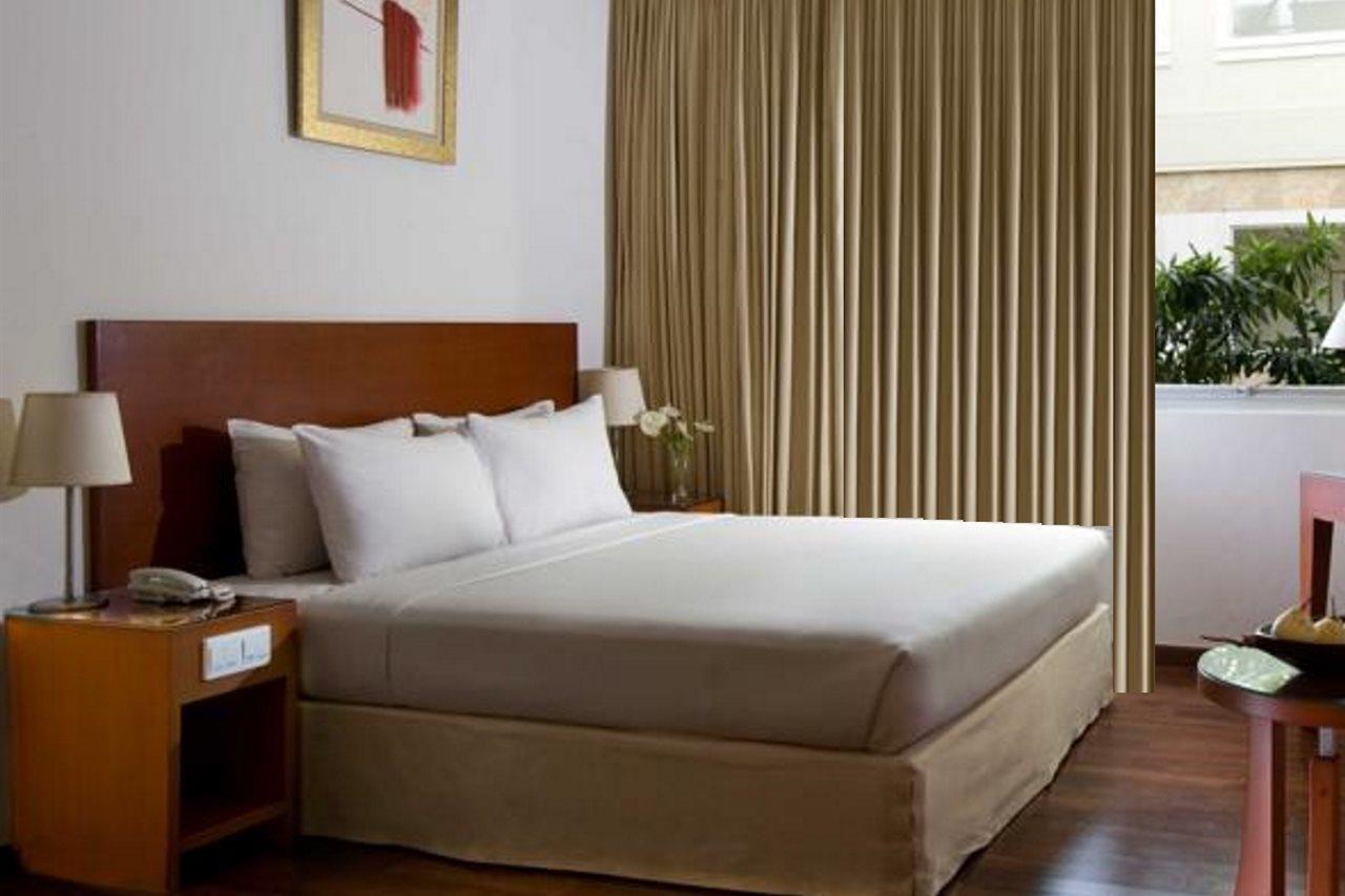 Hotel Santika Pontianak Exterior foto