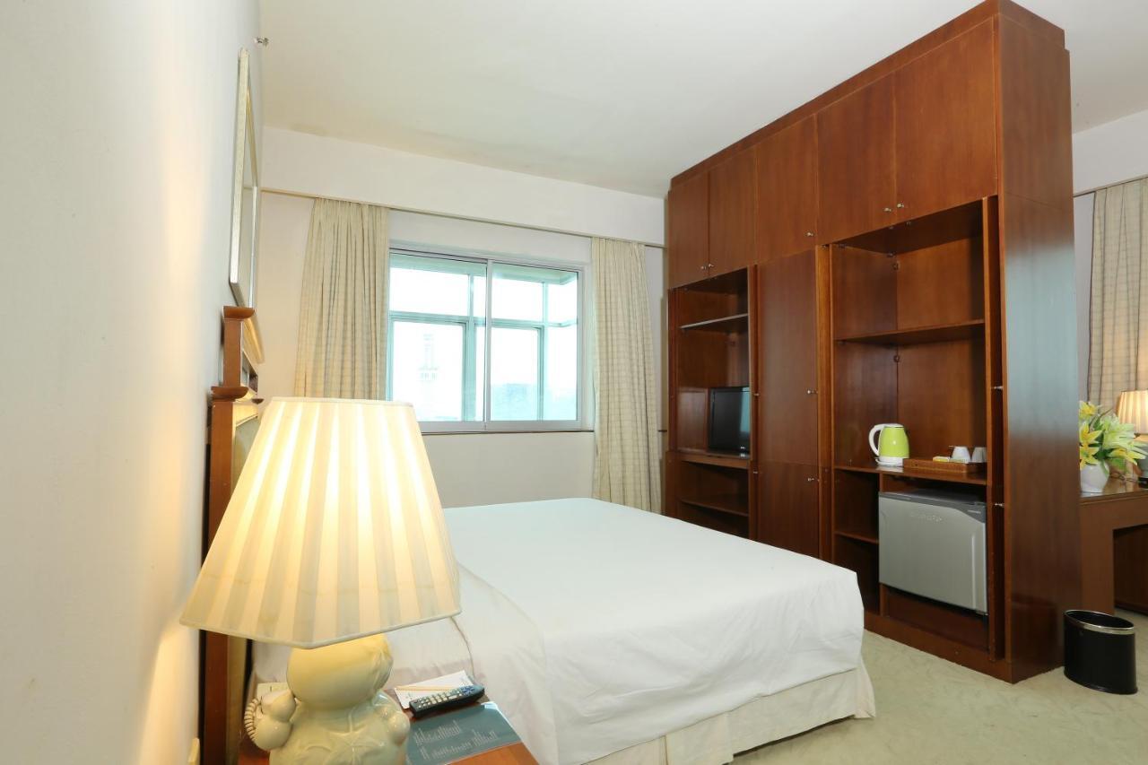 Hotel Santika Pontianak Exterior foto